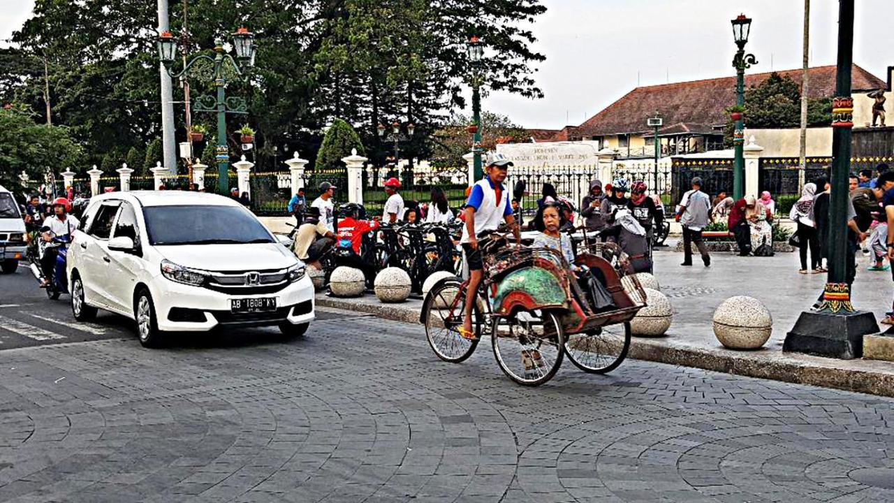 Mitra Hotel Yogyakarta Exterior photo